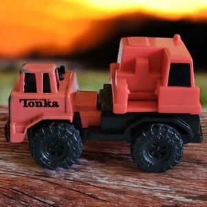 Vtg Hasbro 2003 McDonalds Red Tonka 3" Toy Truck Diecast & Plastic